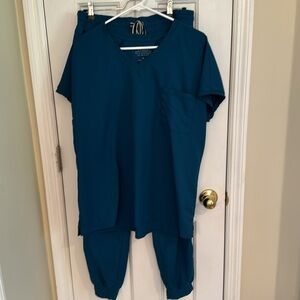 Caribbean BlueDolan Scrub Set